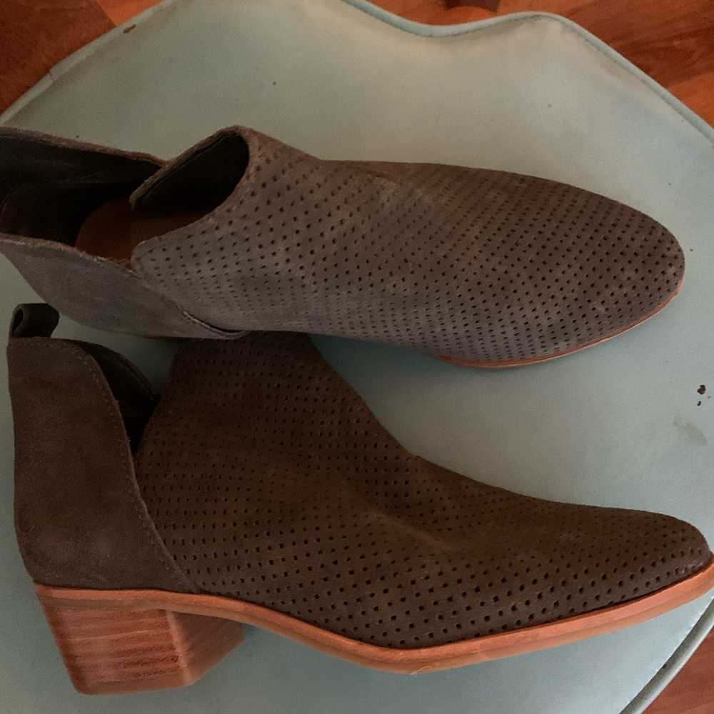 navy blue booties with cute perforated sides!